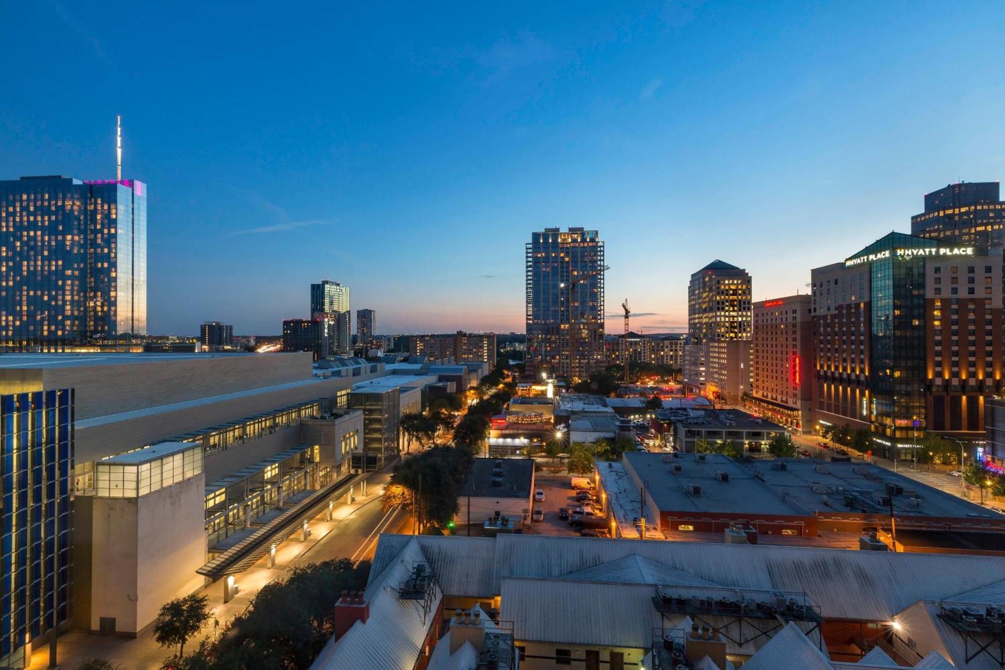 Courtyard Austin Downtown/Convention Center Exterior foto